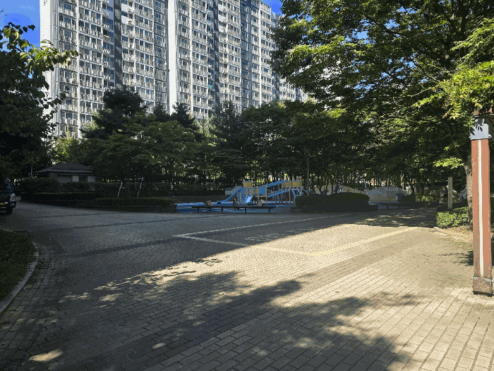 단 지 내 부