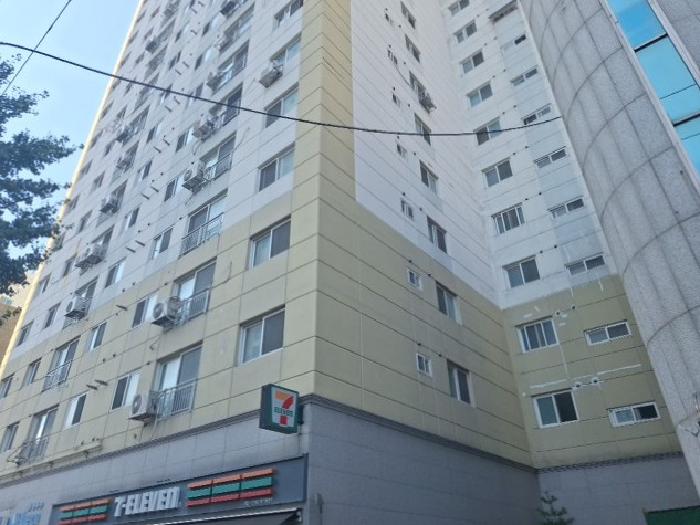 건물 전경