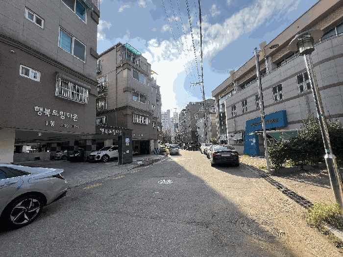 대상물건 인근도로 전경
