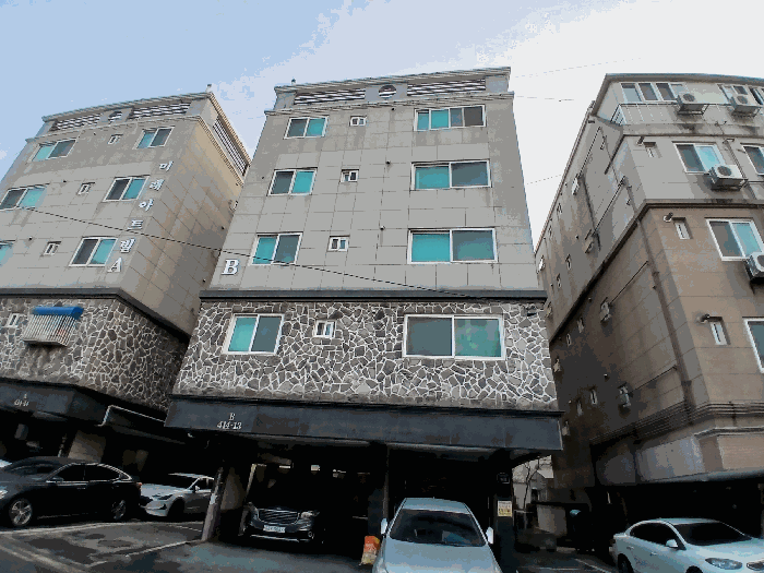 01 본건건물전경