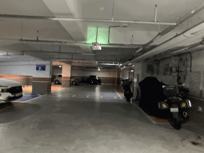 지하 주차장