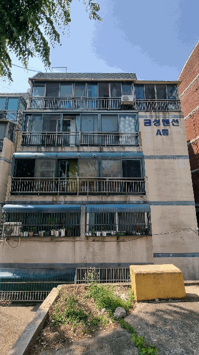 본건 소재 건물 전경