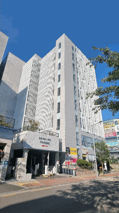 본건 소재 건물 전경2