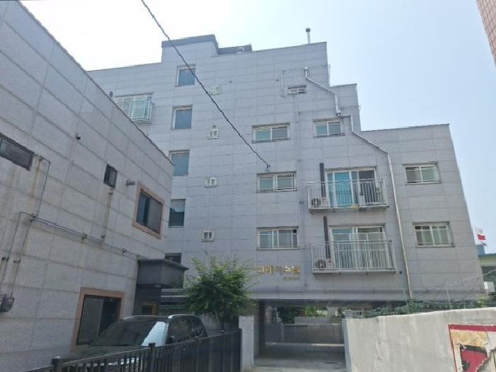 건물 전경