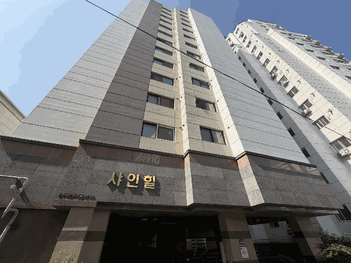 본건 전면