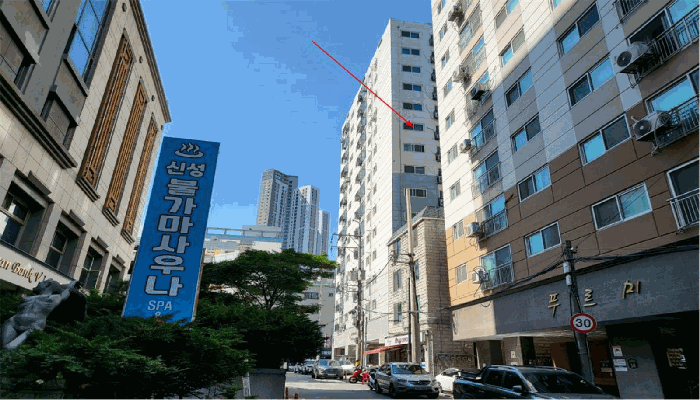 본 건 전 경
