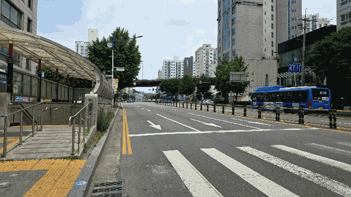 주 변 전 경
