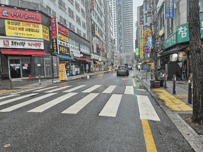 북서측 접면도로