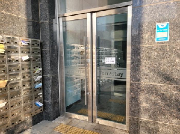 공동현관문