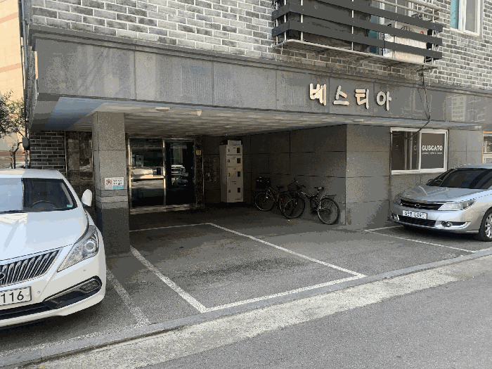 1층 주차장