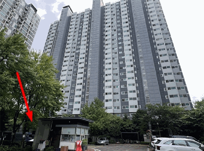 본동(104동) 서측에서 촬영