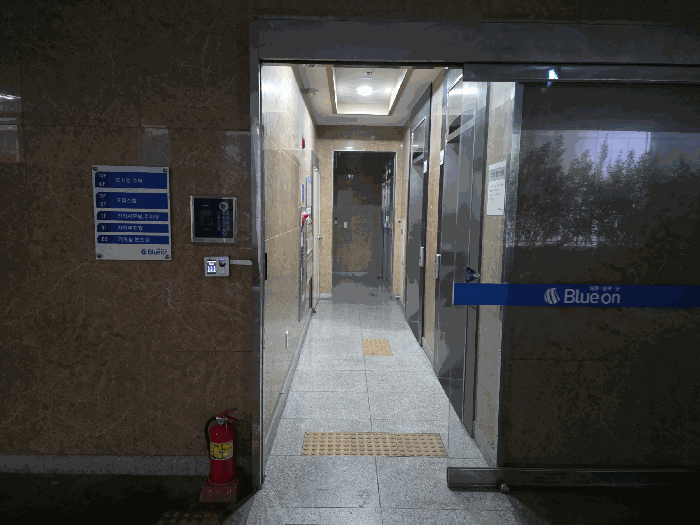 본건이 속한 동 공동현관 2