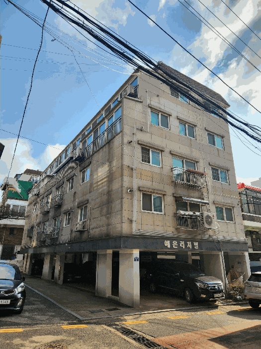 북서측에서 촬영