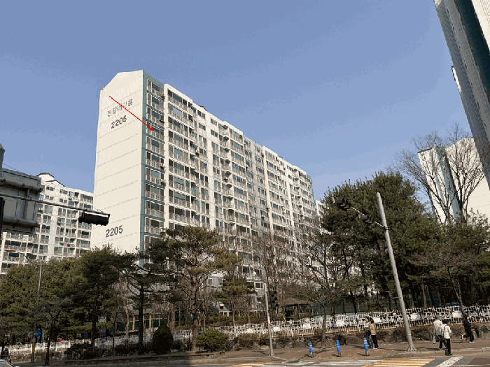 본건 소재 2205동 전경