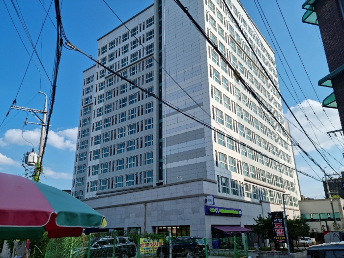 본건 북서측에서 촬영