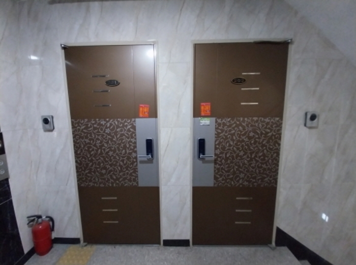 201호, 202호 입구