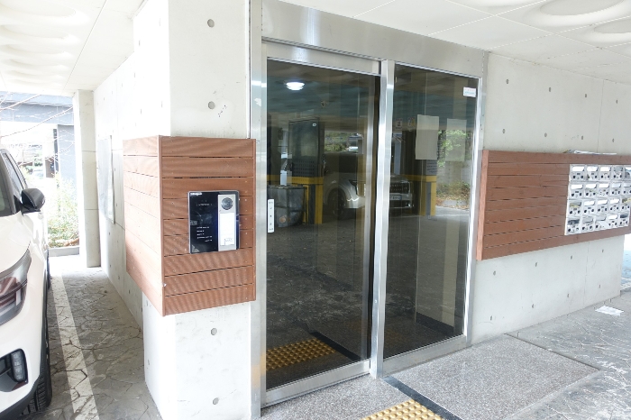 공용 출입구