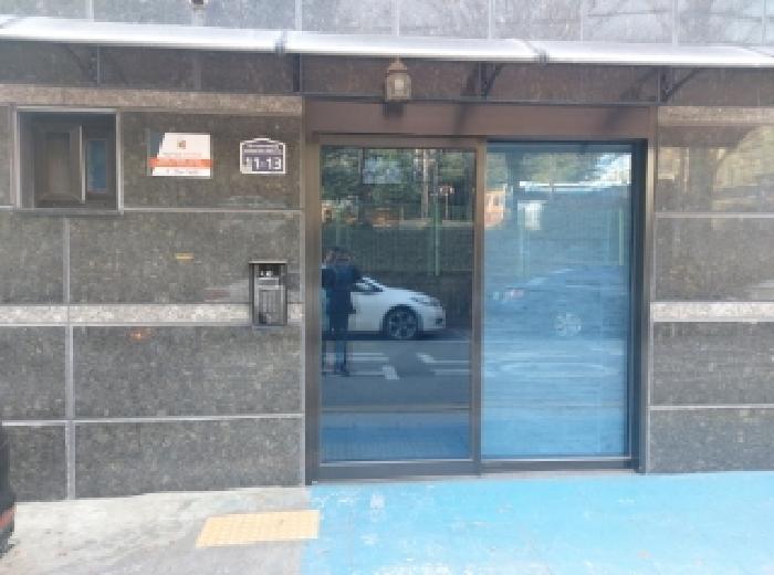 공동 출입문
