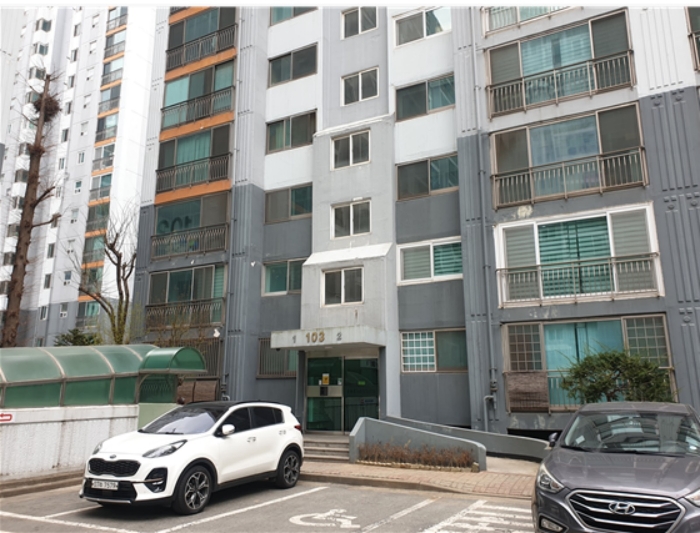 입구