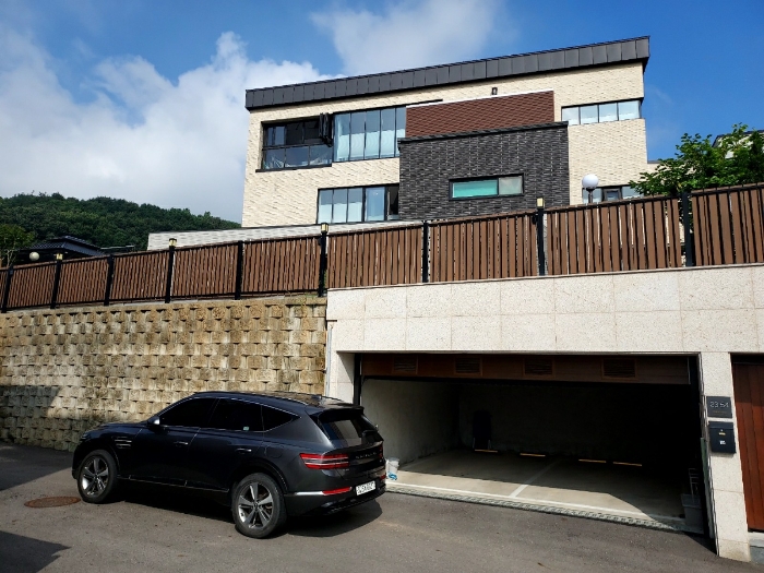기호(1)토지 및 지상의 제시외건물