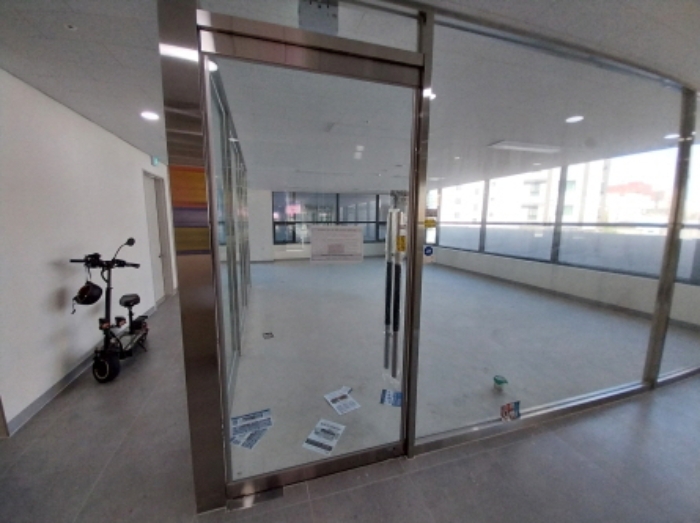208호 입구