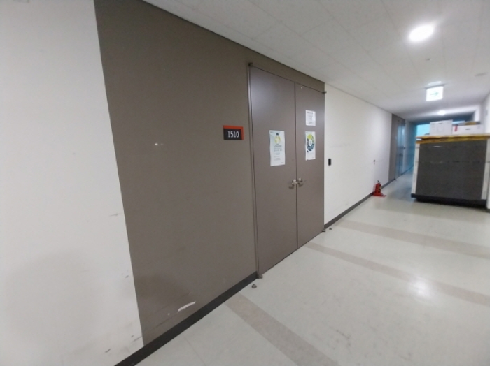 1510호 호실 입구