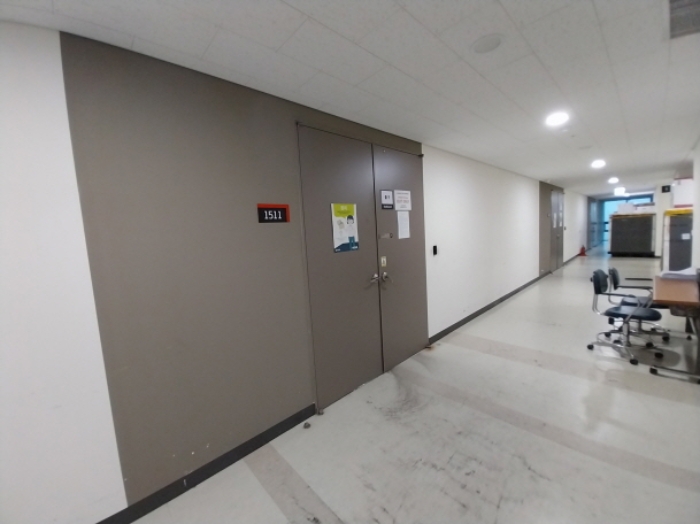 1511호 호실 입구
