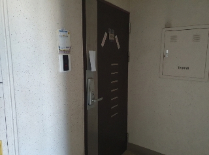 세대 출입문1