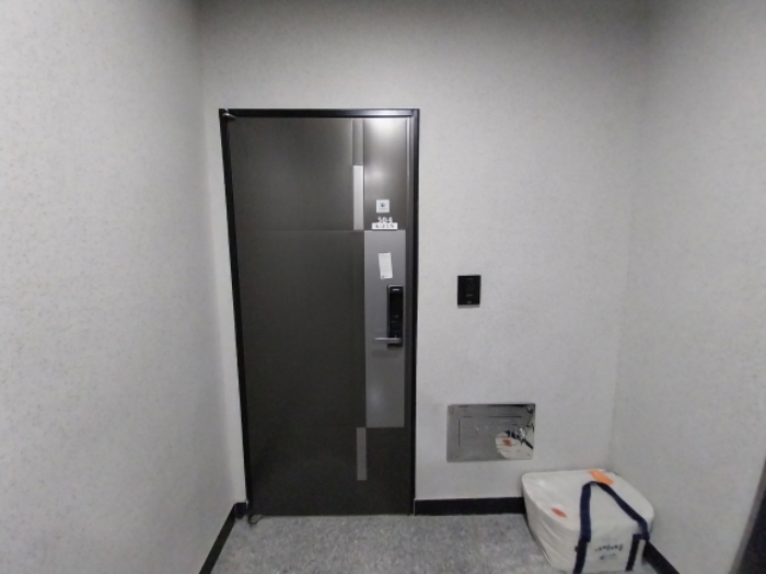 304호 입구