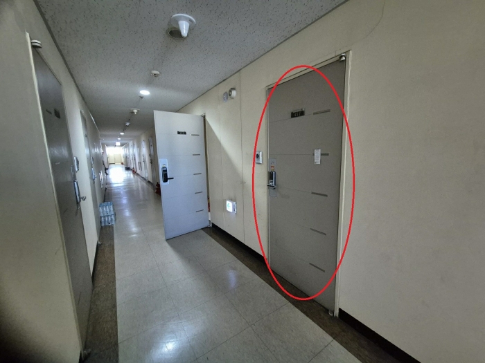 본건출입구전경