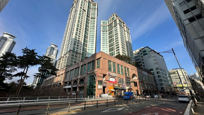 대상 물건이 속한 건물 전경 (2)