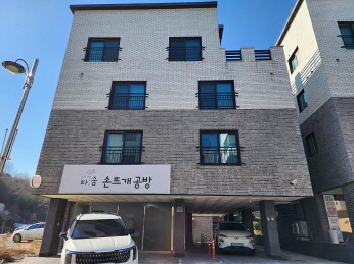건물 외부 전경