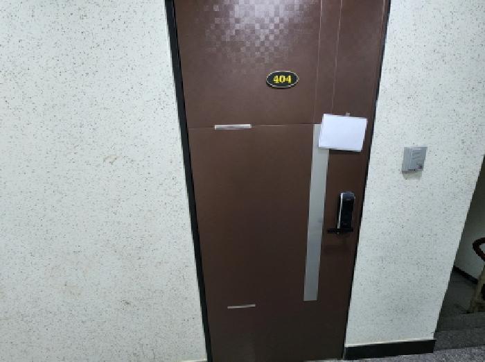 404호 출입구