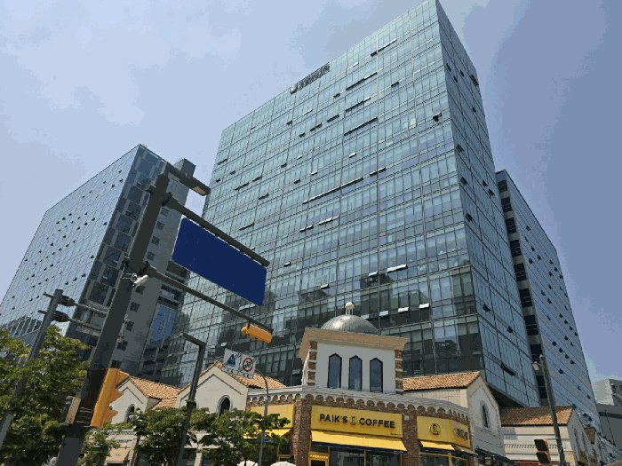 본건소재 지식산업센터 외부 전경