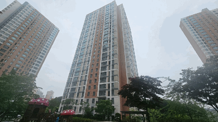 2.본건물(610동) 전경