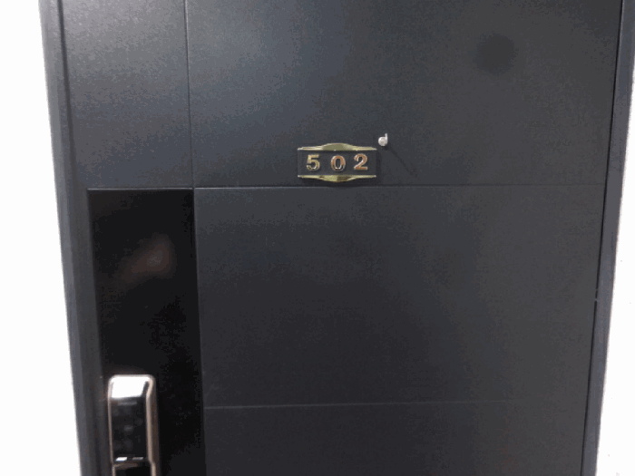 현관(502호)