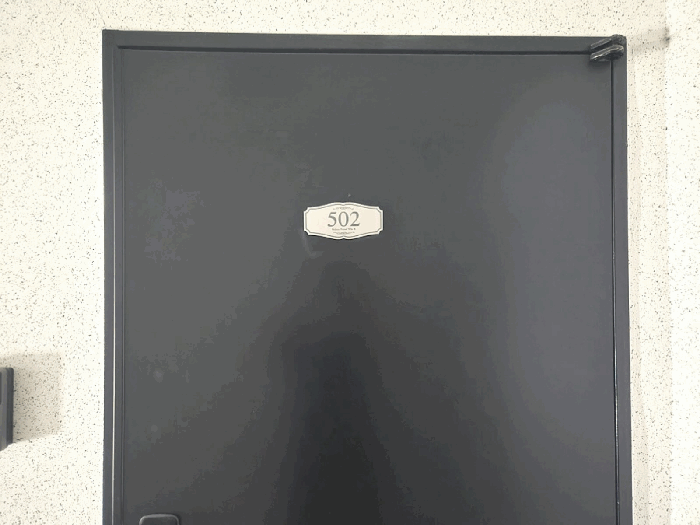 기호10 5층 502호 현관문 호수 표시