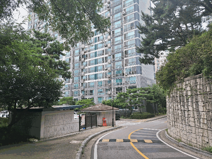 본건소재 건물 전경