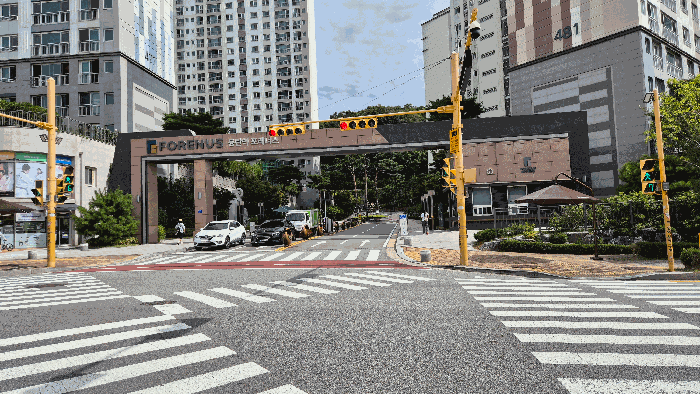 본건 단지 출입구 전경