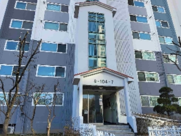 현황부동산 주출입구
