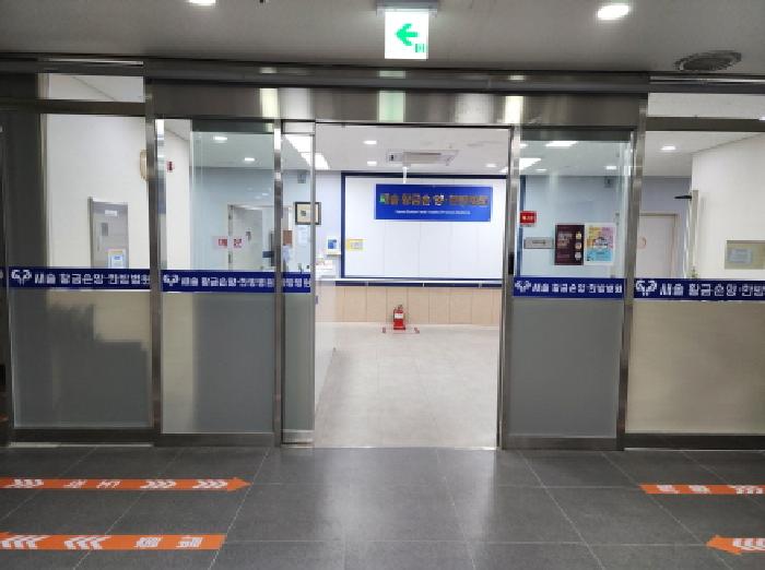 4층 출입구