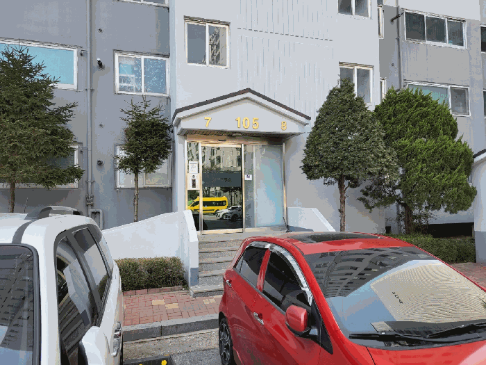 건물 출입구