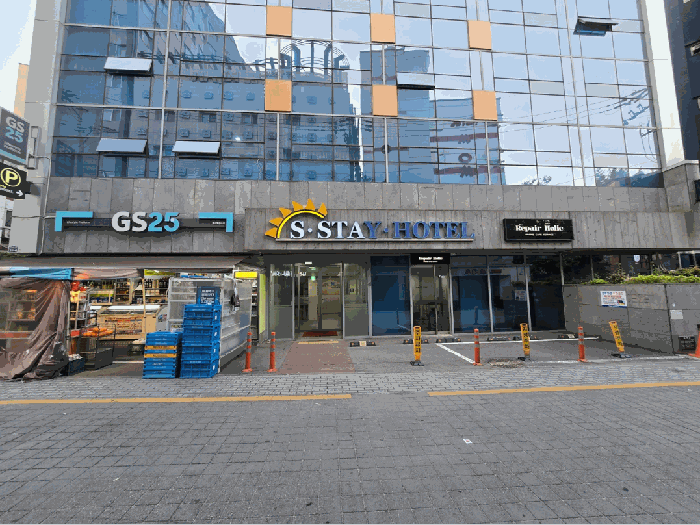 1층 출입구