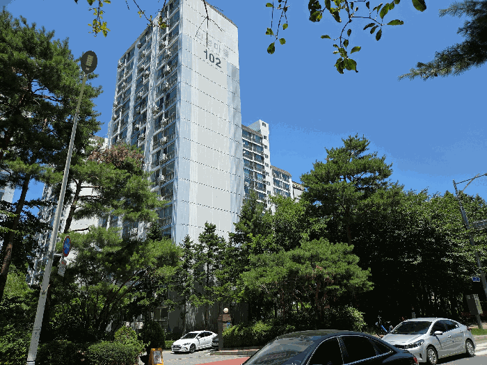 본건이 속한 건물 전경