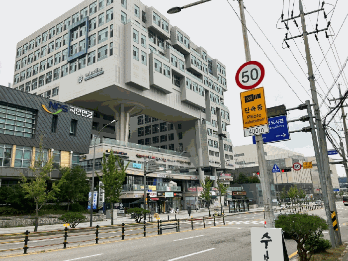 본건 전경(남동측에서 촬영)