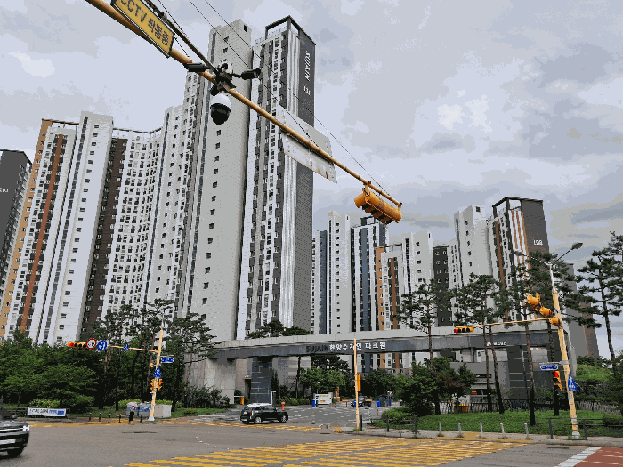 본건 단지 입구