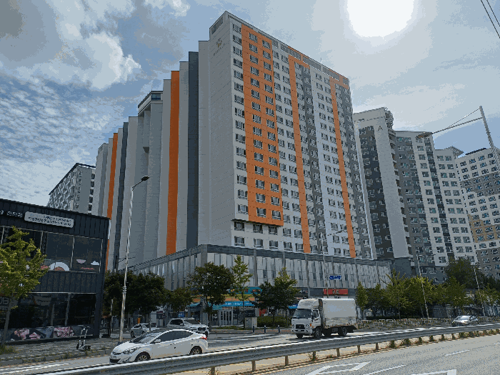 본건 건물 전경