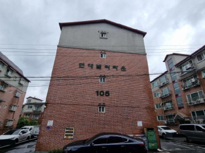 현대밸리타운 105동 외부 전경