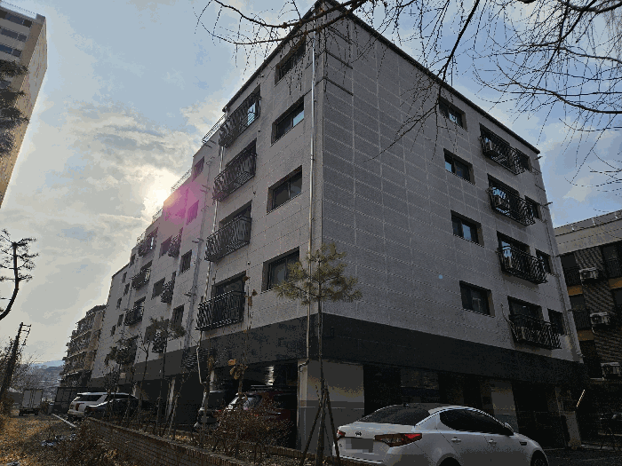 본건 건물전경