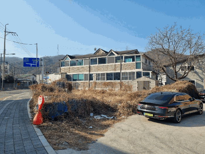 본건 북동측에서 촬영
